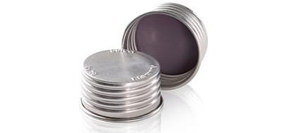 A Turn for the Better: New Aluminium “Plastic-free” Closures for DURAN® Lab Bottles